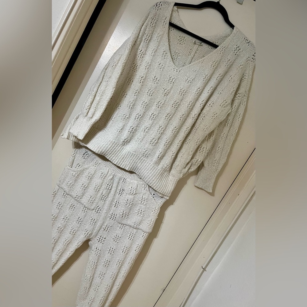 Free People White Knit Sweater and Slouchy Pant Set - Picture 2 of 11